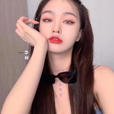 莉香:自称28岁的纯爱怪兽